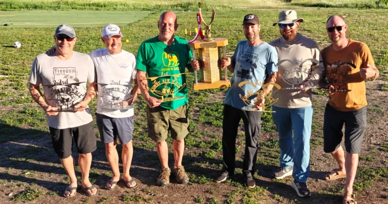 Left to right, hang glider pilots: Rick Hines, Randy Rauck, Luc Mailloux centre and paraglider pilots on right Bill Goglin, Robin Taylor, and Kaymin Johnson